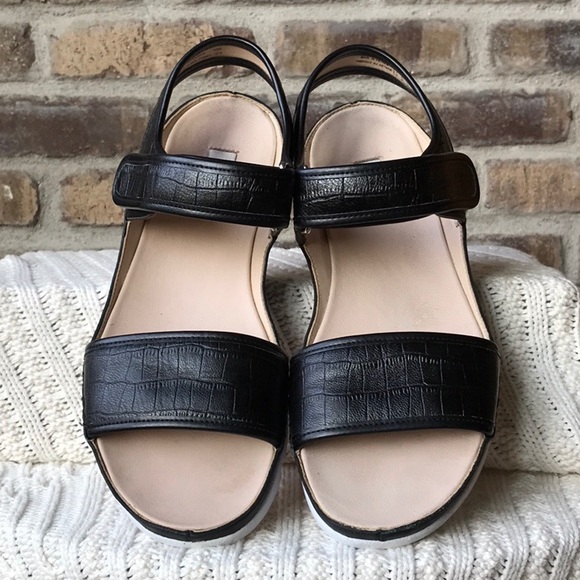 clarks narrative sandals